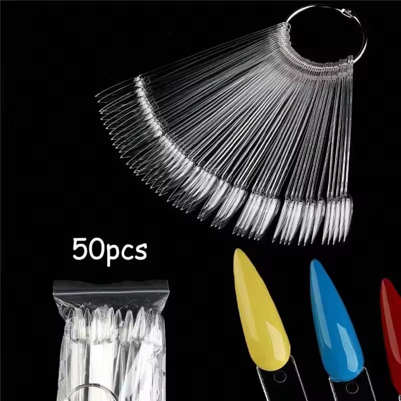 Color Checker Card - 50個のフェイクネイルチップ ジェルネイルポリッシュディスプレイ スティレットシェイプ カラーチャート フェイクパレット ネイルアートデザイン練習