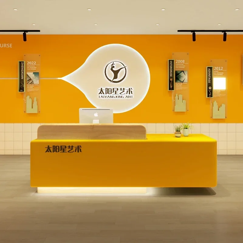 現代的な教会の説教壇、美容室、レジ、衣料品店、受付、研修施設 - Photography Training のレビューと価格